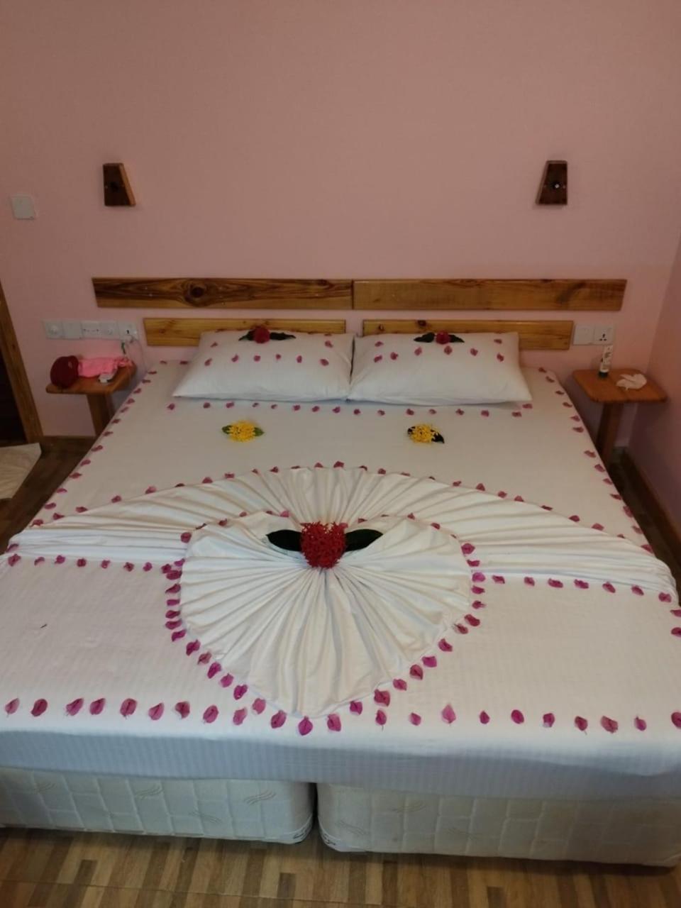 Mamello Beach Club Maldives Feridhoo Luaran gambar